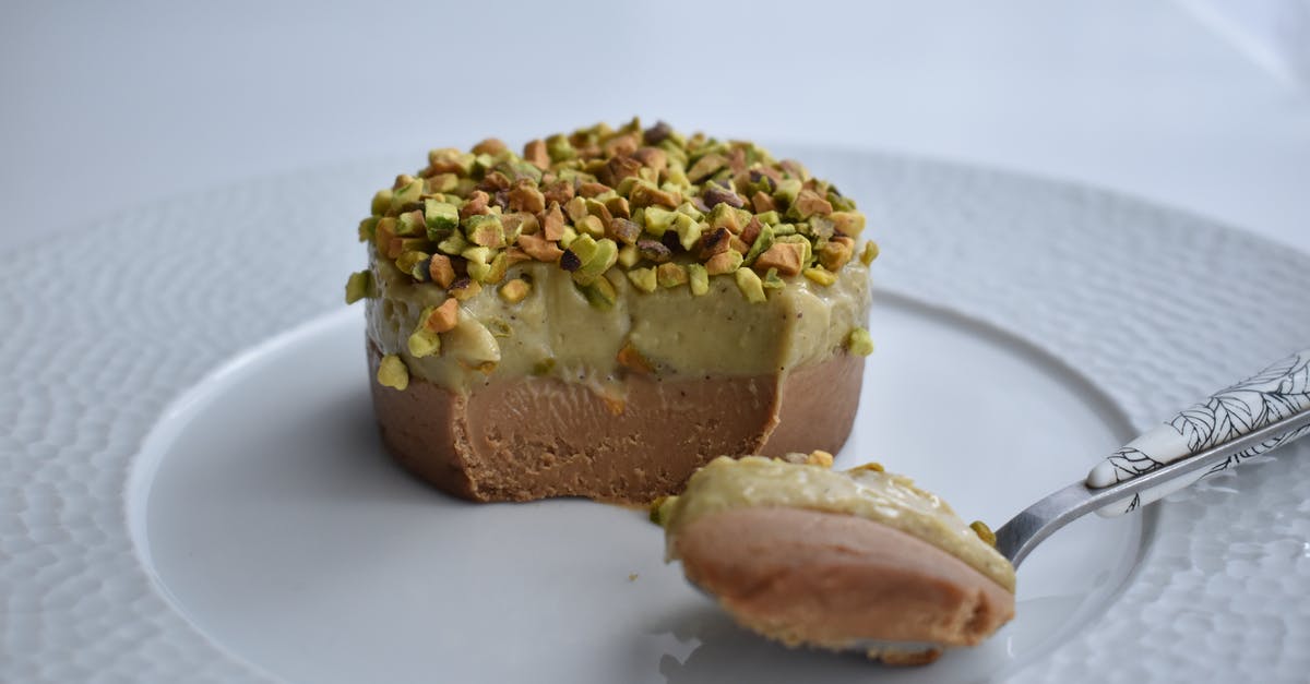 The right custard for baking with a cake - Delicious dessert with pistachio topping The right custard for baking with a cake - Delicious dessert with pistachio topping