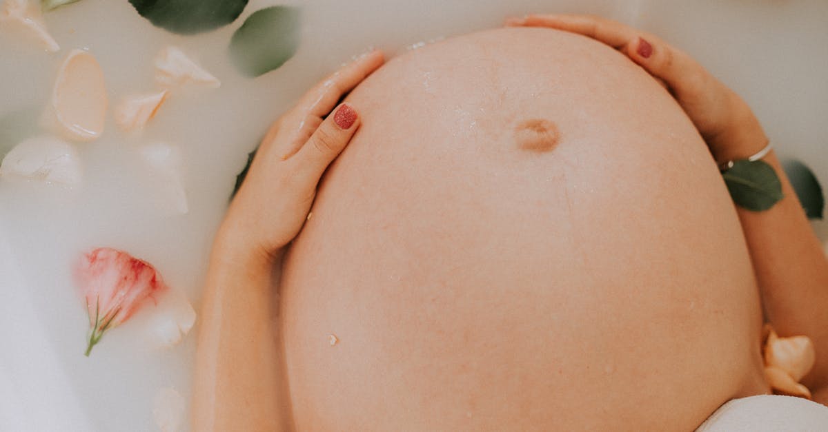 Undercooking tofu causes a bad stomach. Is this true? - Pregnant Woman Sitting on Bathtub Undercooking tofu causes a bad stomach. Is this true? - Pregnant Woman Sitting on Bathtub