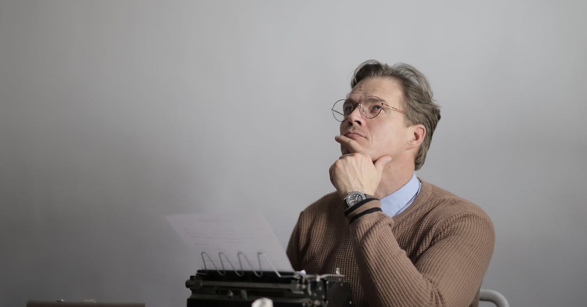 Using a paper towel as a splatter shield: Great idea or terrible accident waiting to happen? - Adult thoughtful writer creating new article Using a paper towel as a splatter shield: Great idea or terrible accident waiting to happen? - Adult thoughtful writer creating new article