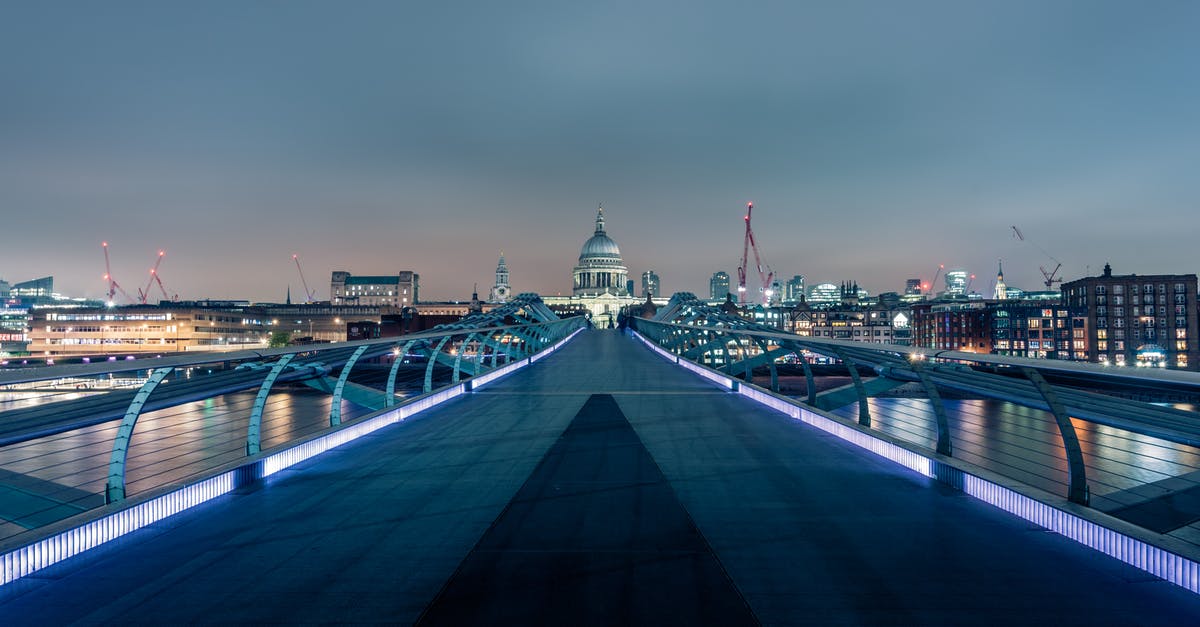 What's the difference between peas in the UK and in the US? - Architectural Photography of Bridge Near of High-rise Buildings What's the difference between peas in the UK and in the US? - Architectural Photography of Bridge Near of High-rise Buildings