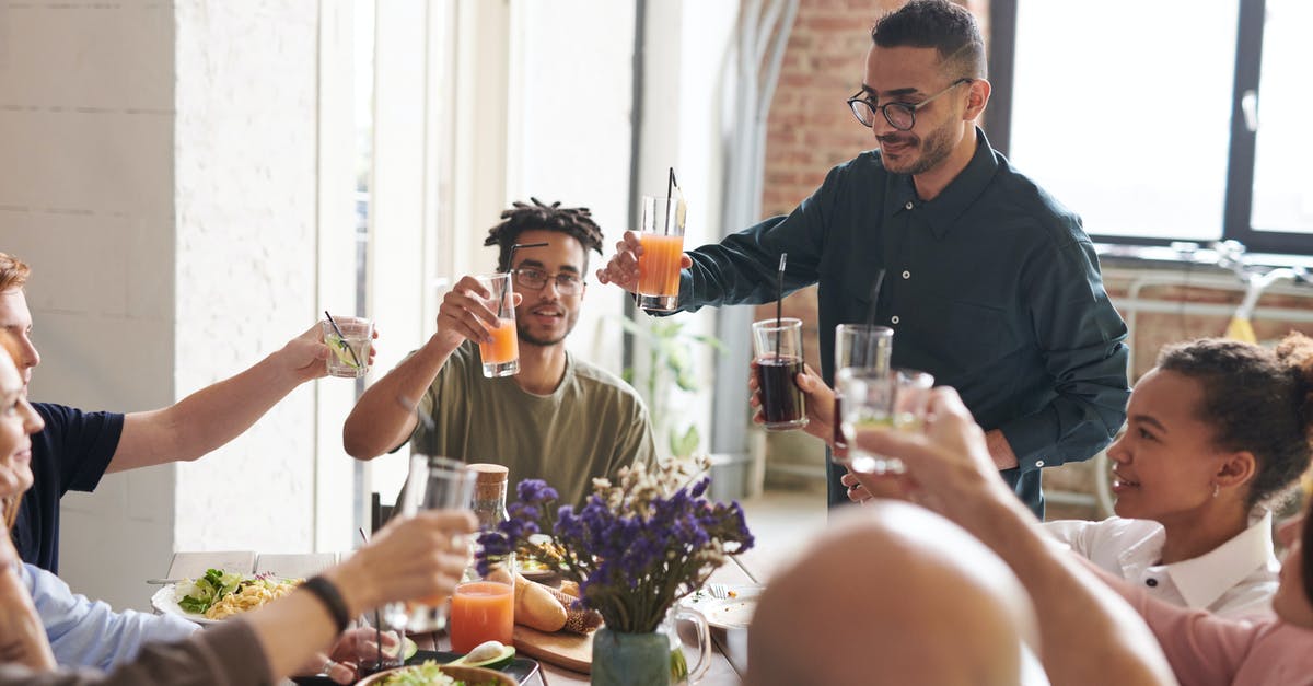 What's the secret to getting restaurant-quality frozen drinks at home? - Group of Friends Making Toast What's the secret to getting restaurant-quality frozen drinks at home? - Group of Friends Making Toast
