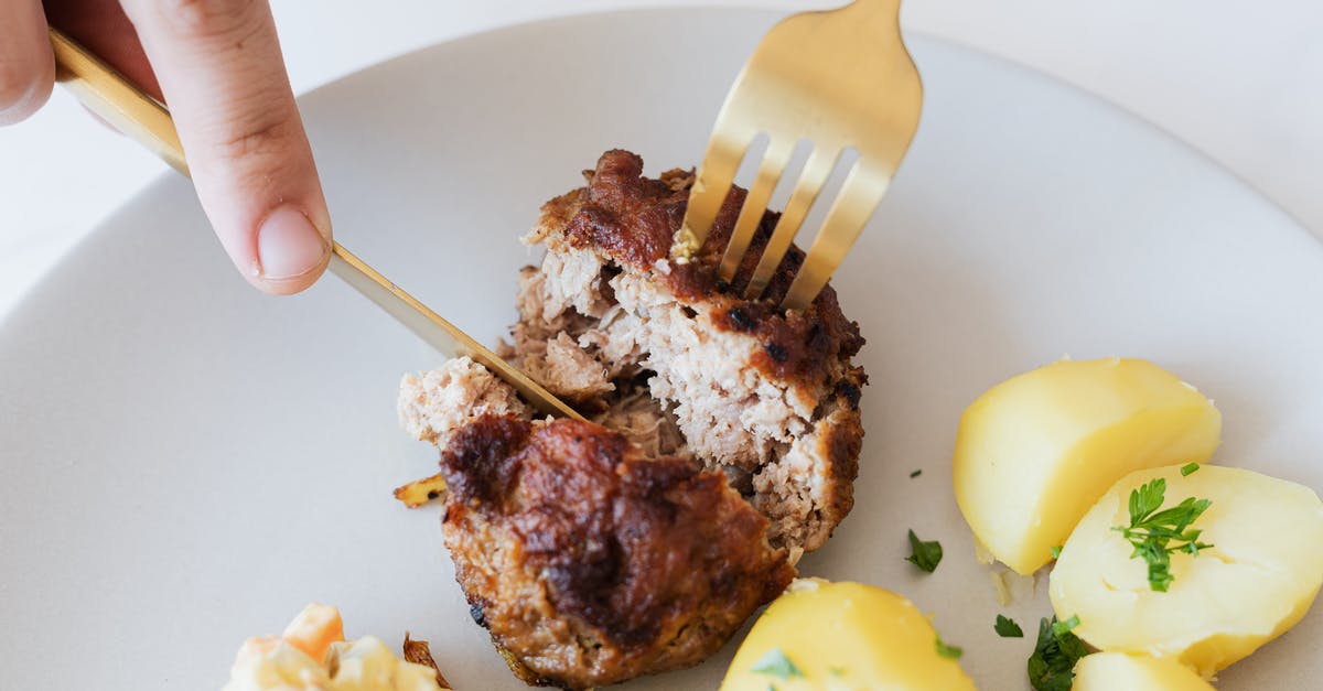 What are 'boiling potatoes'? - Delicious meat cutlet and boiled potato What are 'boiling potatoes'? - Delicious meat cutlet and boiled potato