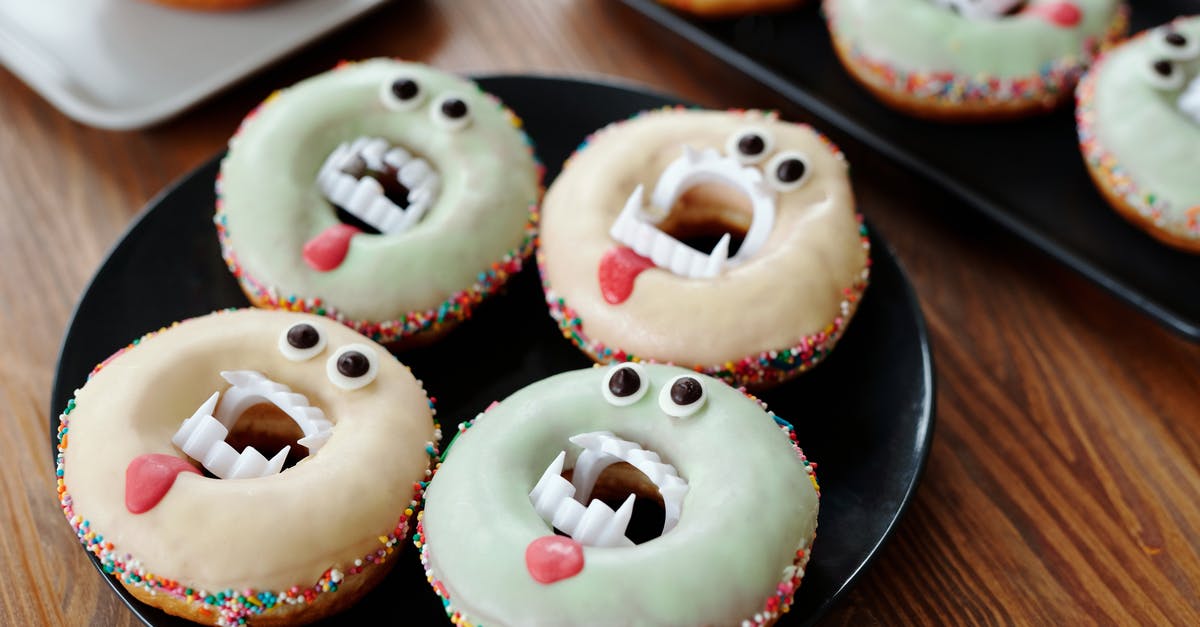 What are some good homemade foods that are the easiest to prepare? [closed] - Vampire Donuts On A Plate