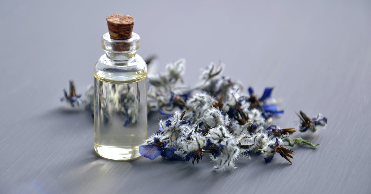 What Aromatic Fragrance that can be used in mouth fresher? - Selective Focus Photo of Bottle With Cork Lid What Aromatic Fragrance that can be used in mouth fresher? - Selective Focus Photo of Bottle With Cork Lid