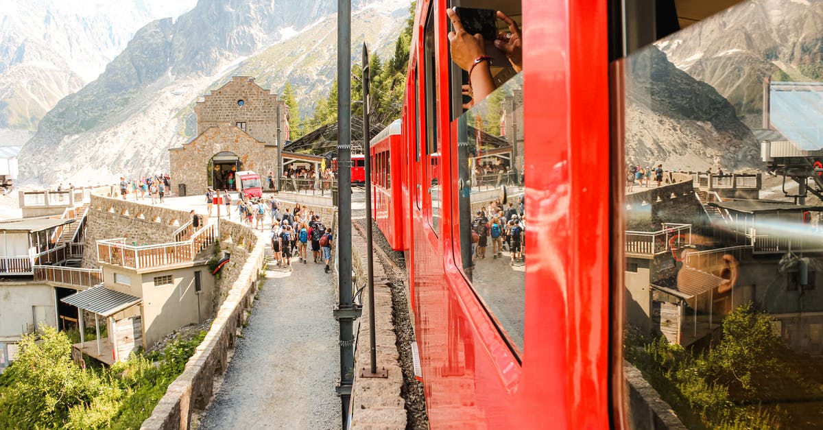 What is a device used to slice tomatoes with in one motion called? - Train carrying travelers to high mountains What is a device used to slice tomatoes with in one motion called? - Train carrying travelers to high mountains
