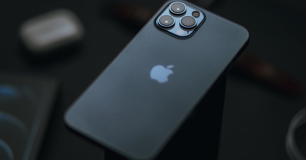 What is a good online resource for purchasing high quality sea salt? [closed] - Contemporary smartphone against blurred background