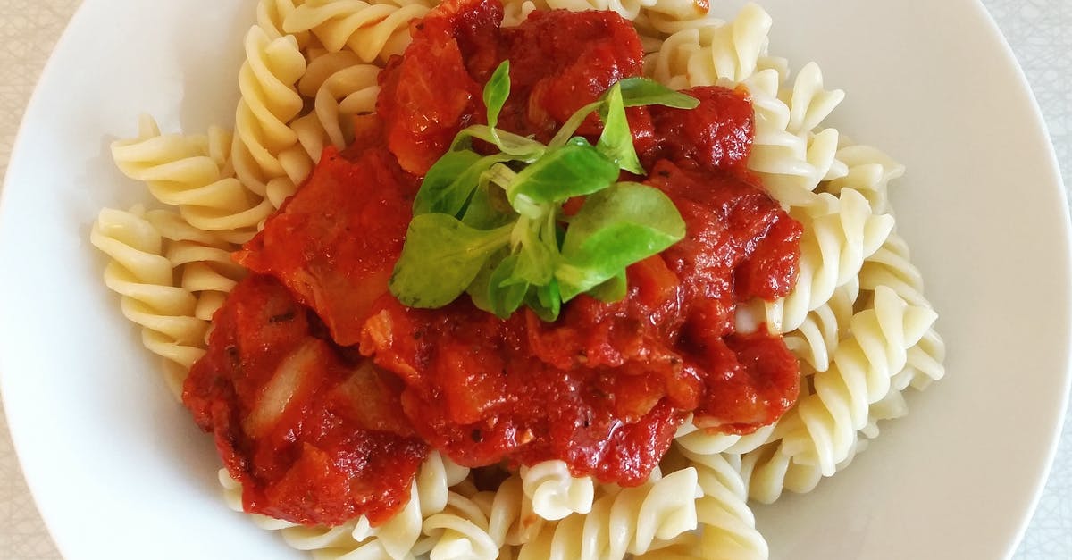 What is the difference between marinara and spaghetti sauce? - Pasta With Sauce in the Plate What is the difference between marinara and spaghetti sauce? - Pasta With Sauce in the Plate