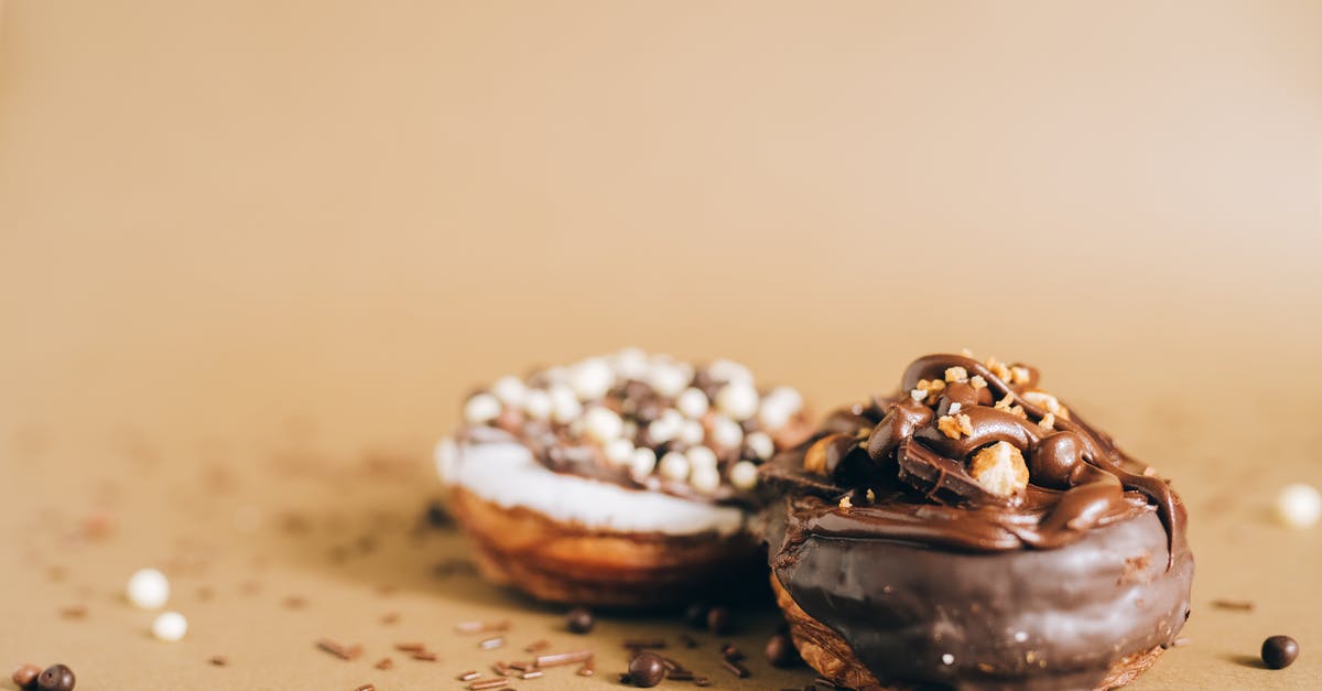 What is the difference between Milk Chocolate and Dark Chocolate? - Brown and White Coffee Beans What is the difference between Milk Chocolate and Dark Chocolate? - Brown and White Coffee Beans