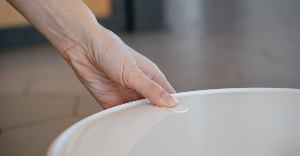 What is the following cooking utensil used for? - Person Holding White Ceramic Bowl What is the following cooking utensil used for? - Person Holding White Ceramic Bowl