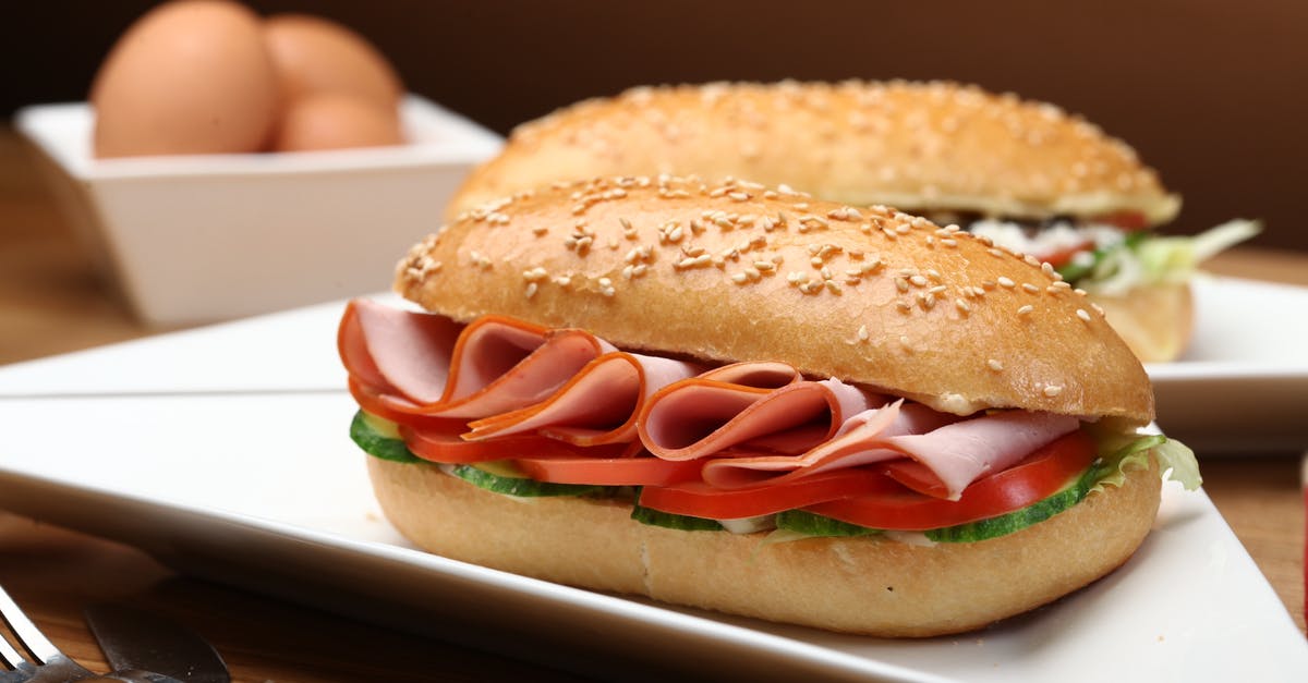 What kind of homemade sandwich bread or wrap lasts longest? - Two Bacon Burgers on Plates What kind of homemade sandwich bread or wrap lasts longest? - Two Bacon Burgers on Plates