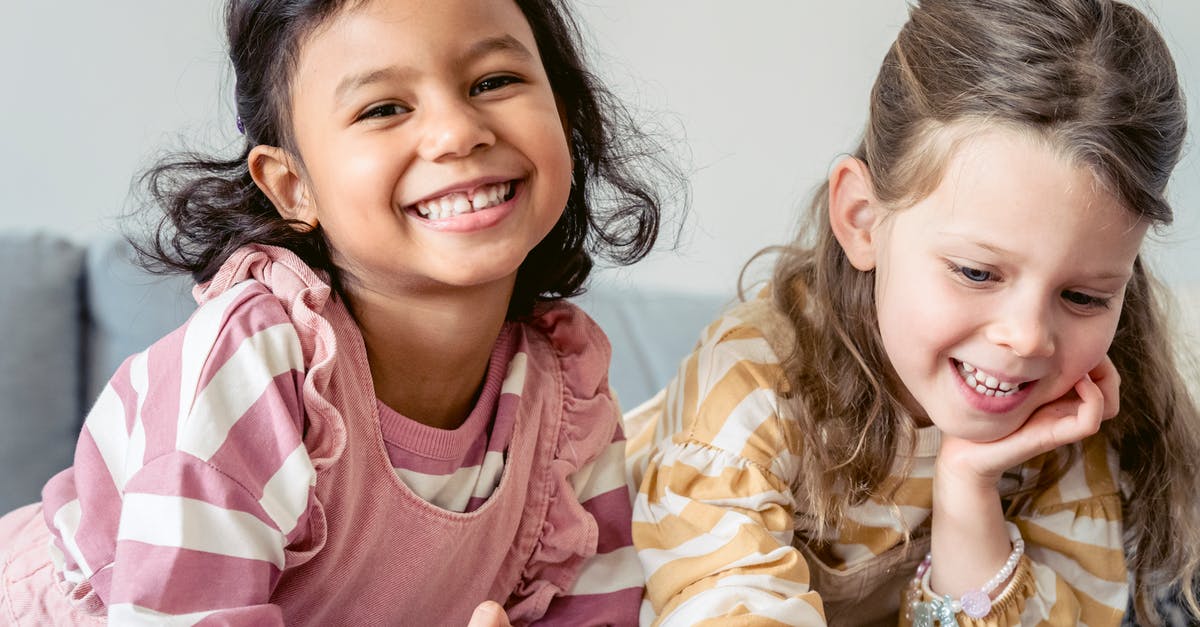 What kind of pan works best with a waterbath? - Smiling Hispanic child against sincere girlfriend in striped wear leaning on hand in house room What kind of pan works best with a waterbath? - Smiling Hispanic child against sincere girlfriend in striped wear leaning on hand in house room