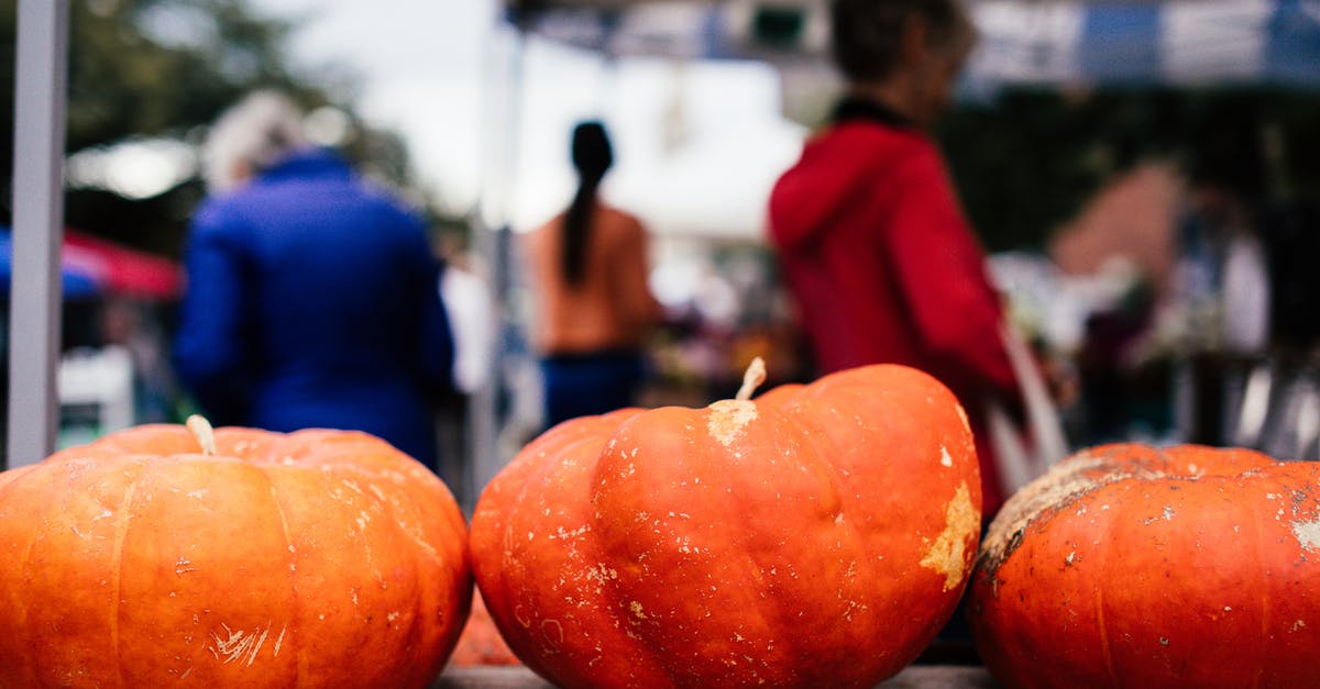 What Non-Sweet Winter/Root Vegetables and Squashes Make a Savory Soup? - Orange Pumpkins on Brown Wooden Table What Non-Sweet Winter/Root Vegetables and Squashes Make a Savory Soup? - Orange Pumpkins on Brown Wooden Table