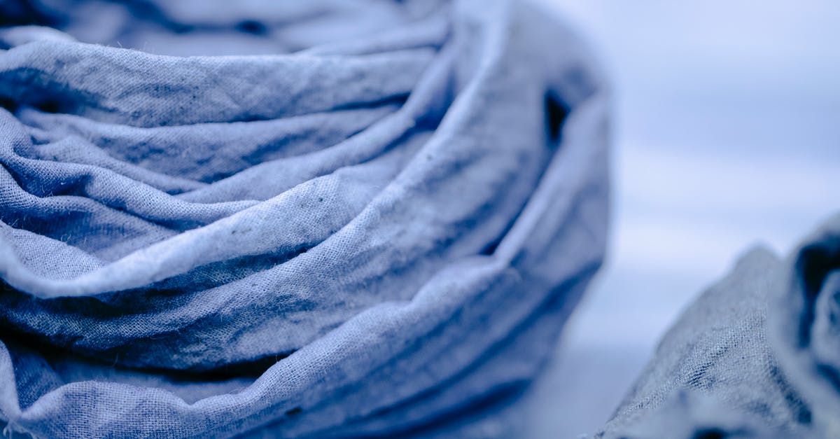 What part of oatmeal cookies are making them soft / chewy? - Crumpled cloth in light studio What part of oatmeal cookies are making them soft / chewy? - Crumpled cloth in light studio
