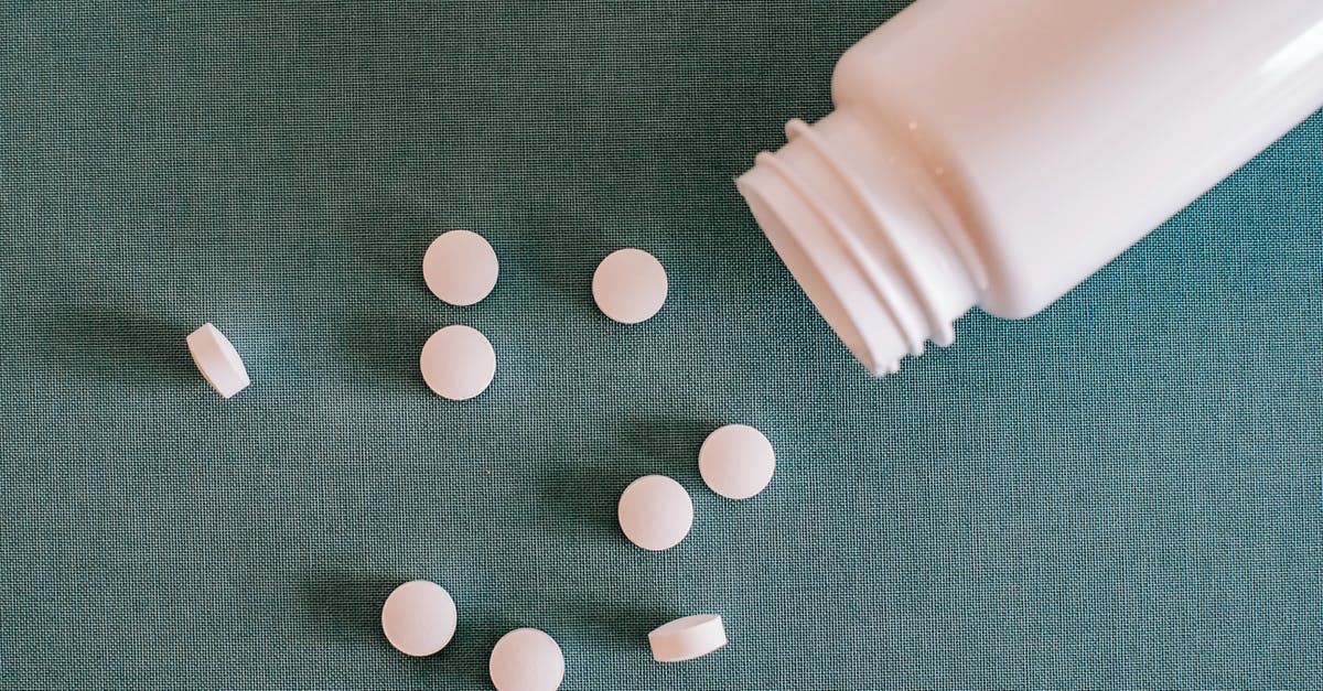 What size of jar, proportionally, should I keep my poolish in to prevent overflow? - Pile of white pills with container What size of jar, proportionally, should I keep my poolish in to prevent overflow? - Pile of white pills with container