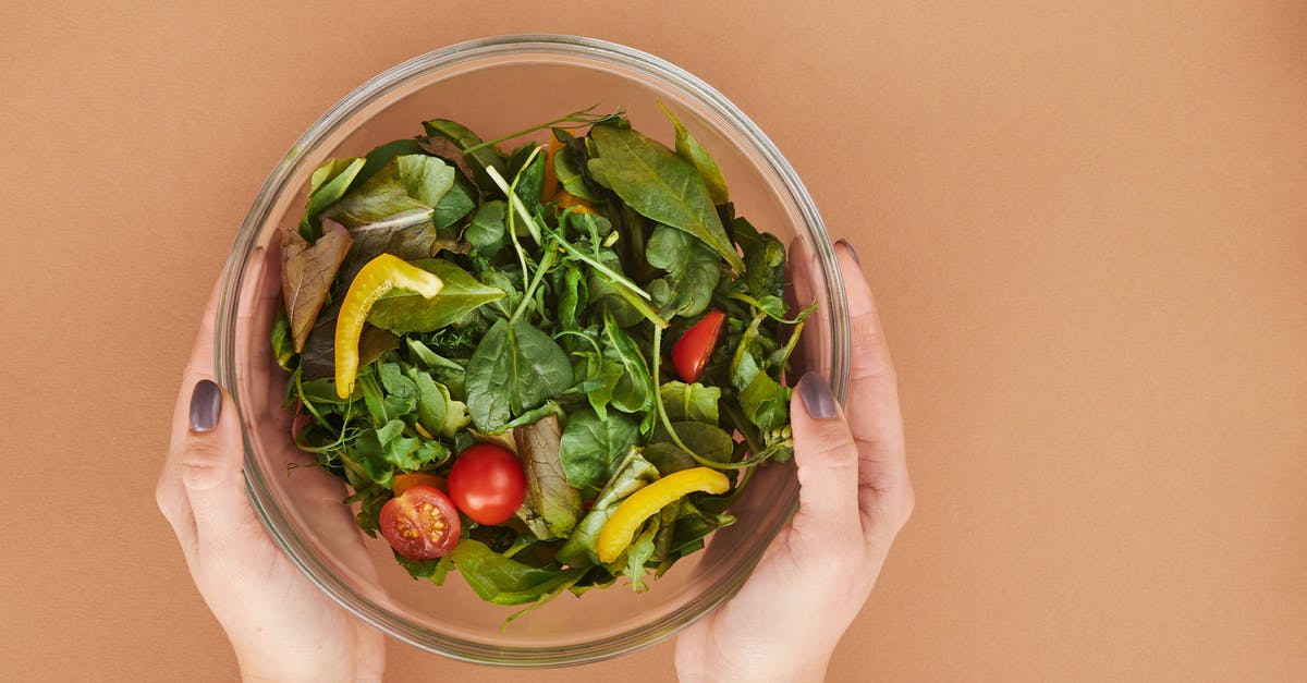 What vegetables hold up well for making vegetarian pot pie? - Vegetable Salad in Clear Glass Bowl