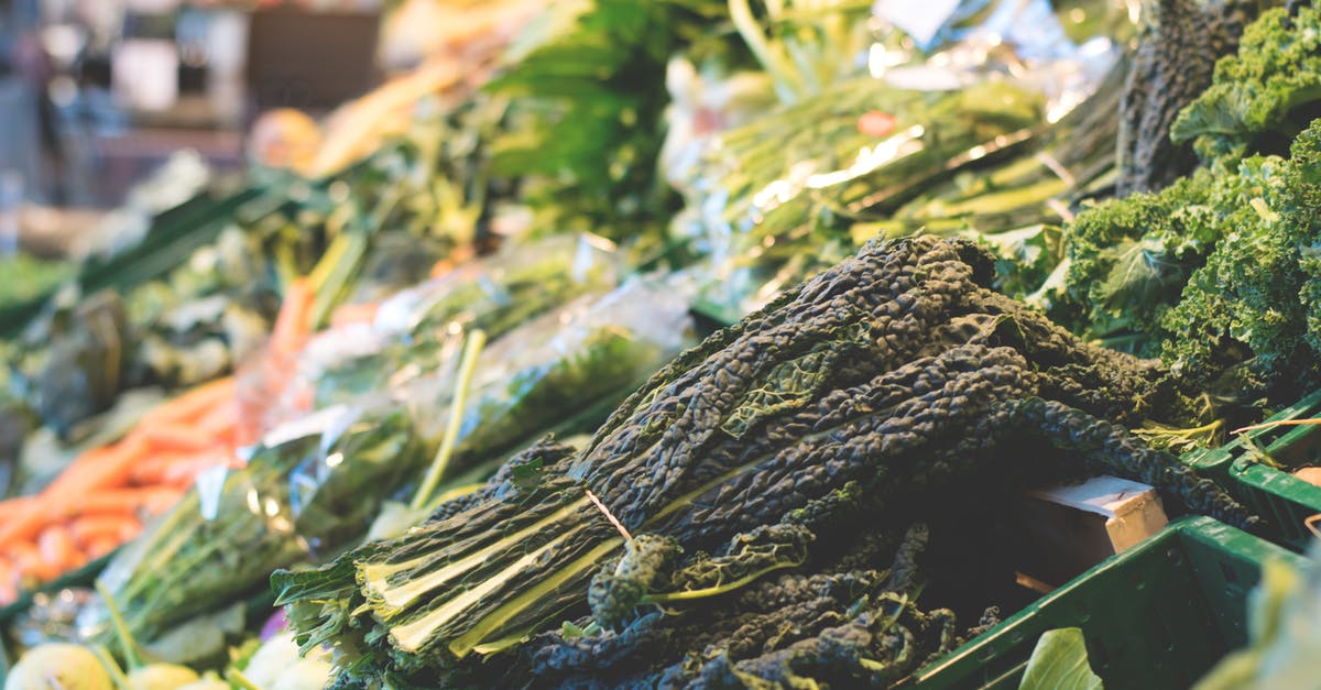 What vegetables hold up well for making vegetarian pot pie? - Close-up of Vegetables in Market