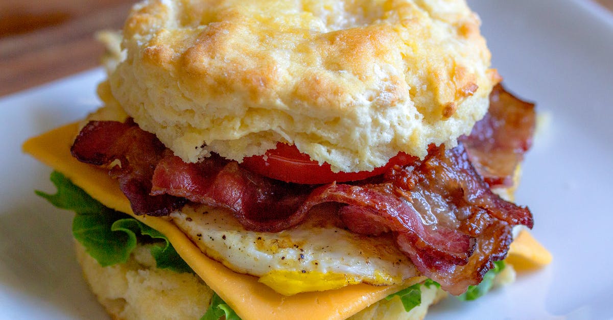Which cooking method gives the leanest bacon? - Bacon Sandwich on Plate Which cooking method gives the leanest bacon? - Bacon Sandwich on Plate