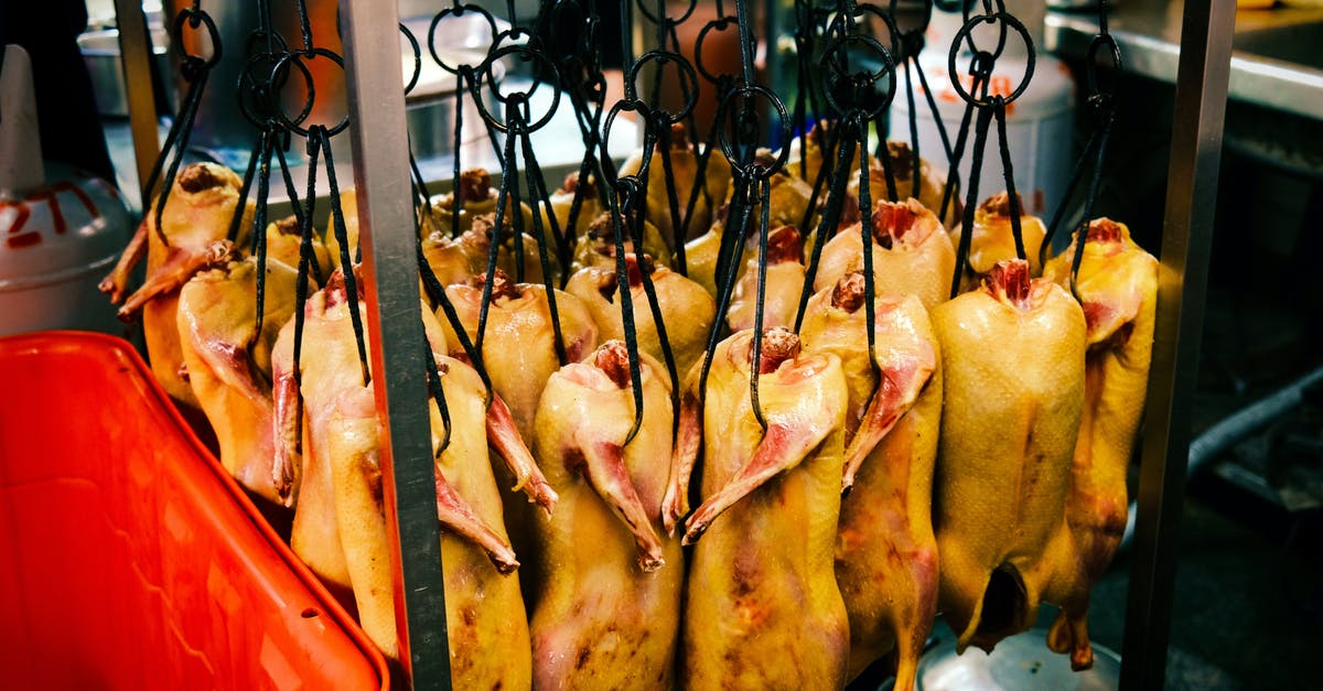 Why cleave chicken when making stock? - 烤鴨 Why cleave chicken when making stock? - 烤鴨