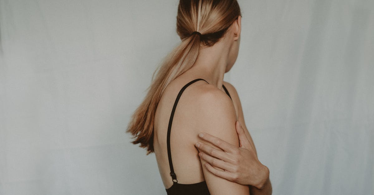 Why did this roux fail? - Side view of unrecognizable young female with long hair and black bra standing near grey wall turning head away Why did this roux fail? - Side view of unrecognizable young female with long hair and black bra standing near grey wall turning head away
