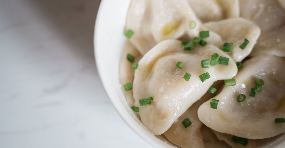Why do dumplings float when they are ready? - Dumplings with Chopped Onion Leaks Why do dumplings float when they are ready? - Dumplings with Chopped Onion Leaks