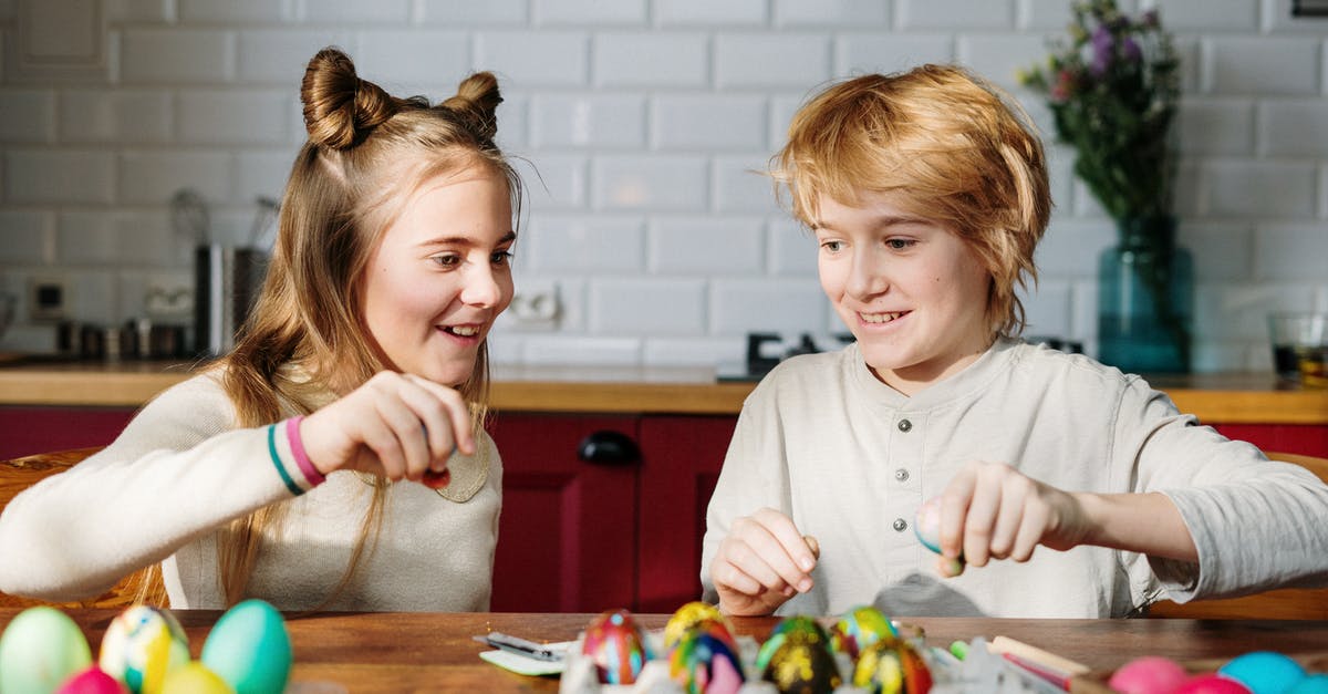 Why do eggs have expiry dates? - Kids Playing with Easter Eggs Why do eggs have expiry dates? - Kids Playing with Easter Eggs