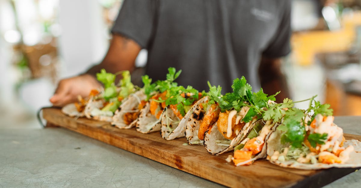 Why does fresh coriander deteriorate so quickly? - Mexican Tacos on the Wooden Board Why does fresh coriander deteriorate so quickly? - Mexican Tacos on the Wooden Board