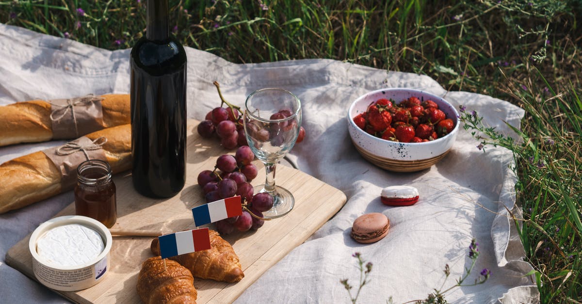 Why is cheese wax red? - Foods over a Picnic Blanket Why is cheese wax red? - Foods over a Picnic Blanket