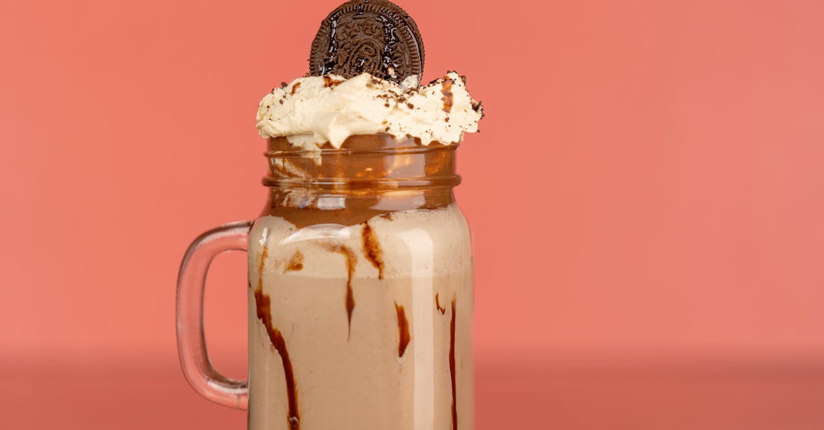 wishy-washy caffè frappè - Close-Up Shot of a Chocolate Frappe wishy-washy caffè frappè - Close-Up Shot of a Chocolate Frappe